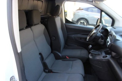 Opel Combo Furgone Cargo 1.5 Diesel 100CV S&S PL-DC 850kg Essentia (6)