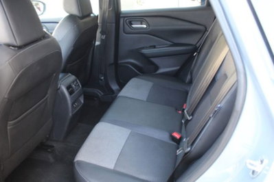 Nissan Qashqai 1.3 mhev N-Connecta 2wd 140cv (6)