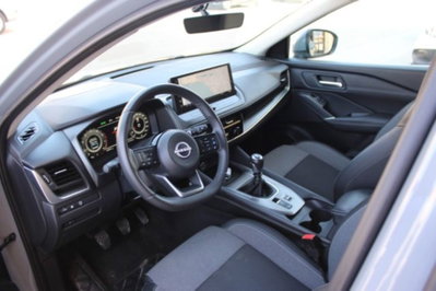 Nissan Qashqai 1.3 mhev N-Connecta 2wd 140cv (7)