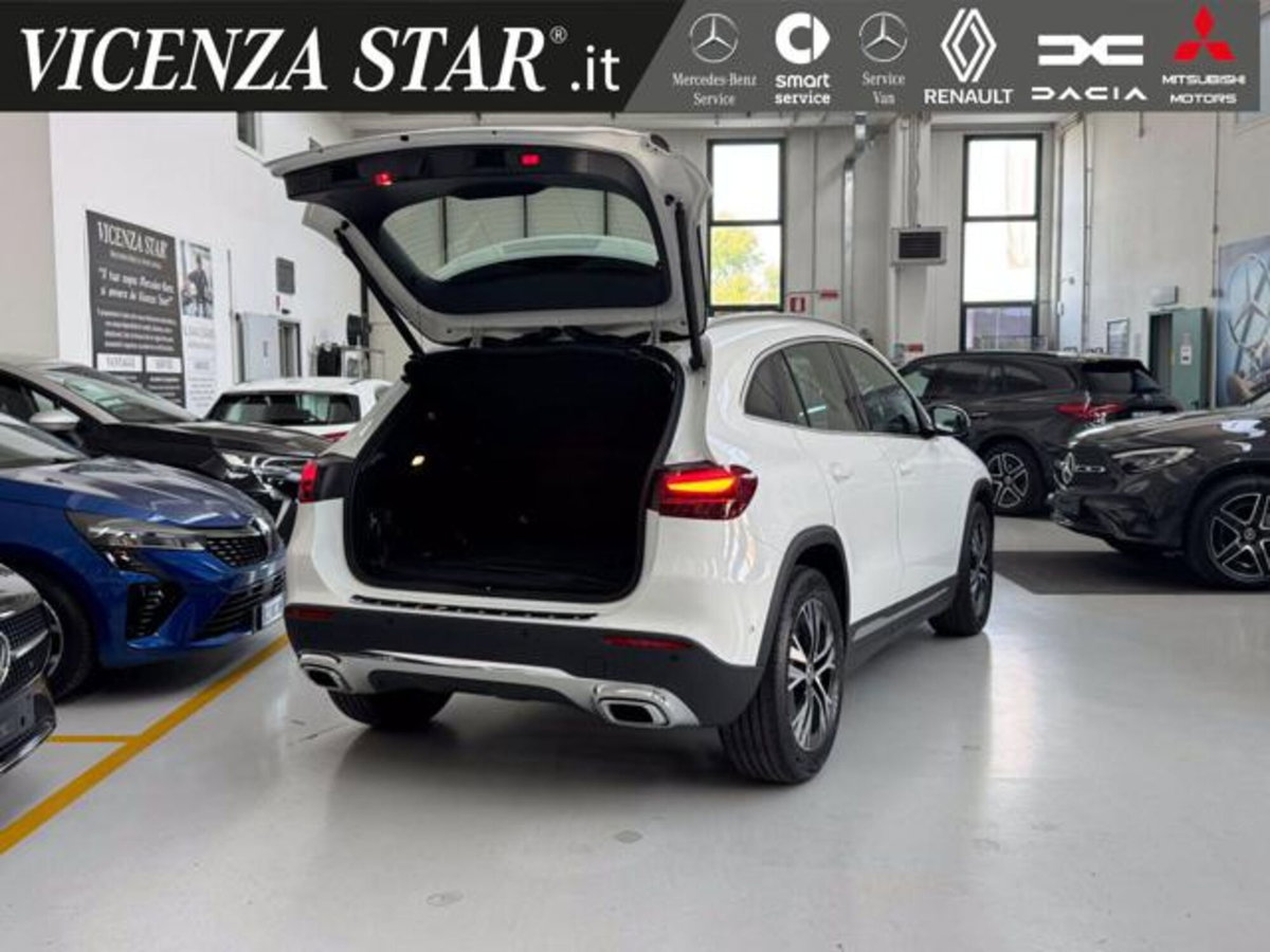 Mercedes-Benz GLA SUV 200 Advanced auto (13)