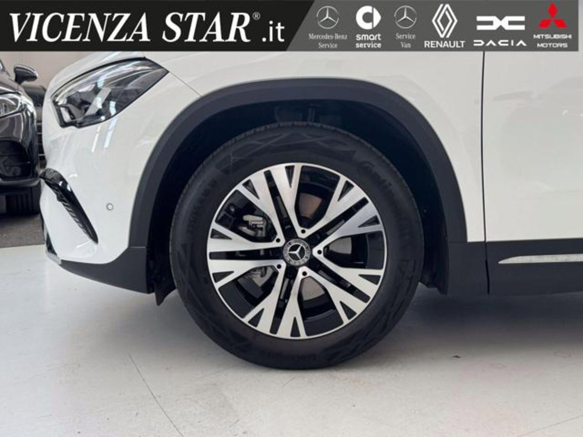 Mercedes-Benz GLA SUV 200 Advanced auto (3)