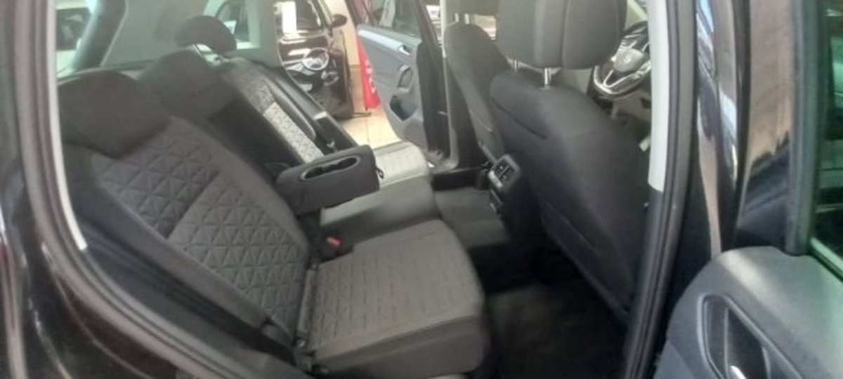 Volkswagen Tiguan 2.0 TDI 150 CV SCR DSG 4MOTION Life (9)