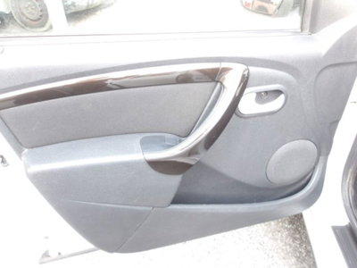 Dacia Duster 1.5 dCi 110CV 4x4 Lauréate (10)