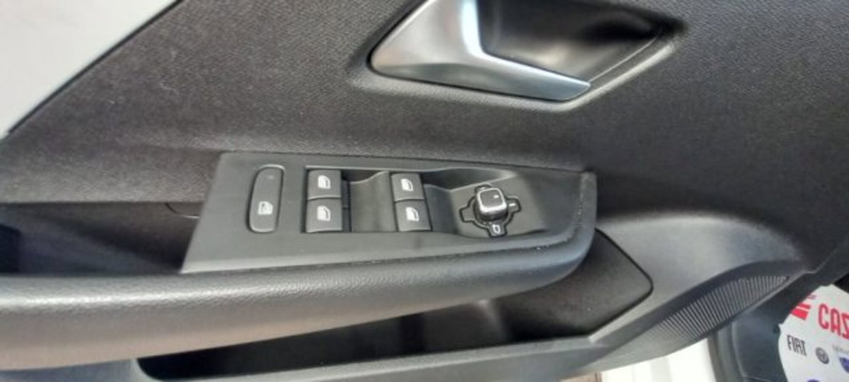 Opel Astra 1.5 Turbo Diesel 130 CV Edition (13)
