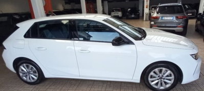 Opel Astra 1.5 Turbo Diesel 130 CV Edition (2)