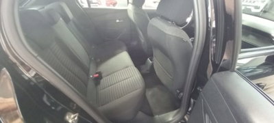 Peugeot 208 1.2 puretech Active s&s 75cv (8)