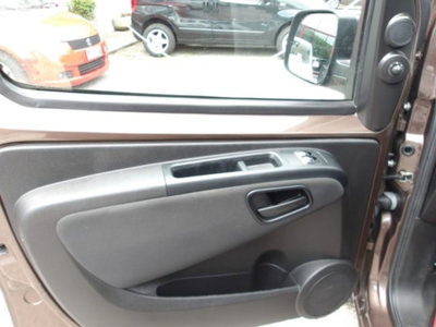 Fiat Qubo 1.4 8V 77 CV Lounge (11)