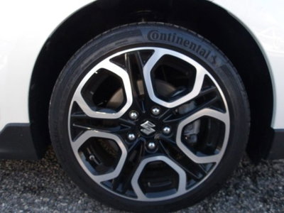 Suzuki Swift 1.4h Sport 2wd (8)