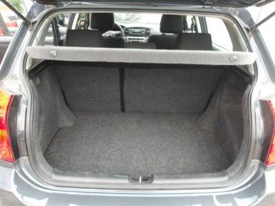 Toyota Corolla Verso 2.0 tdi D-4D (10)