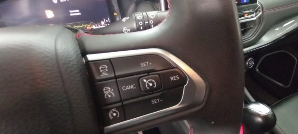 Jeep Compass 1.3 T4 240CV PHEV AT6 4xe Trailhawk (12)