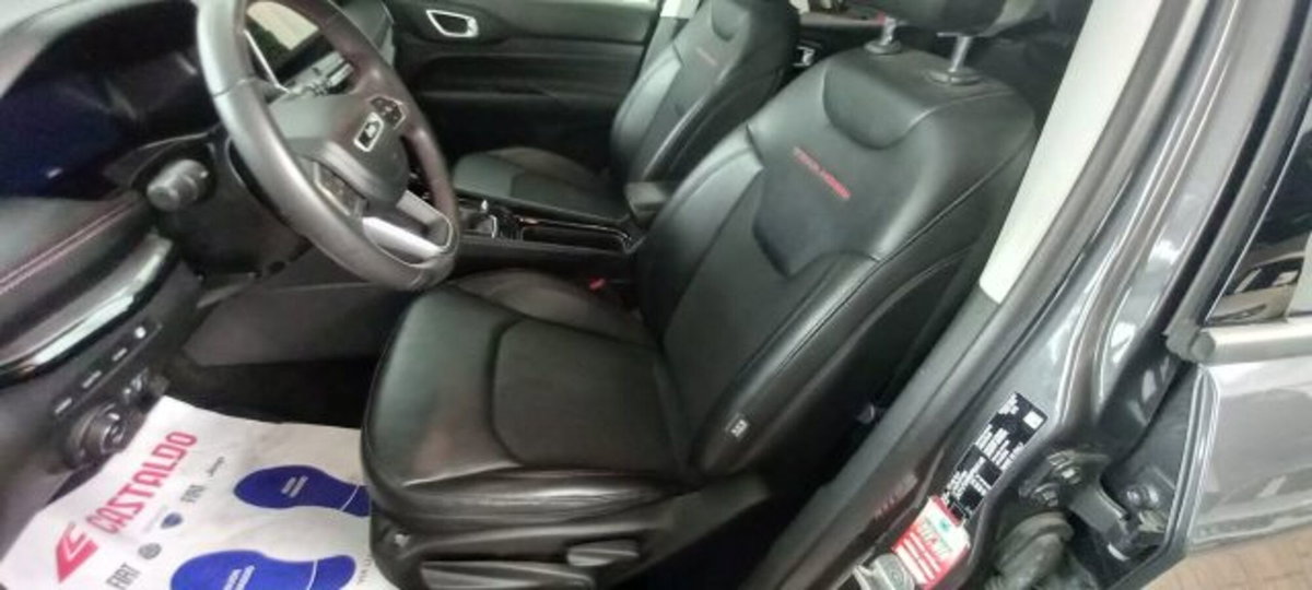 Jeep Compass 1.3 T4 240CV PHEV AT6 4xe Trailhawk (5)