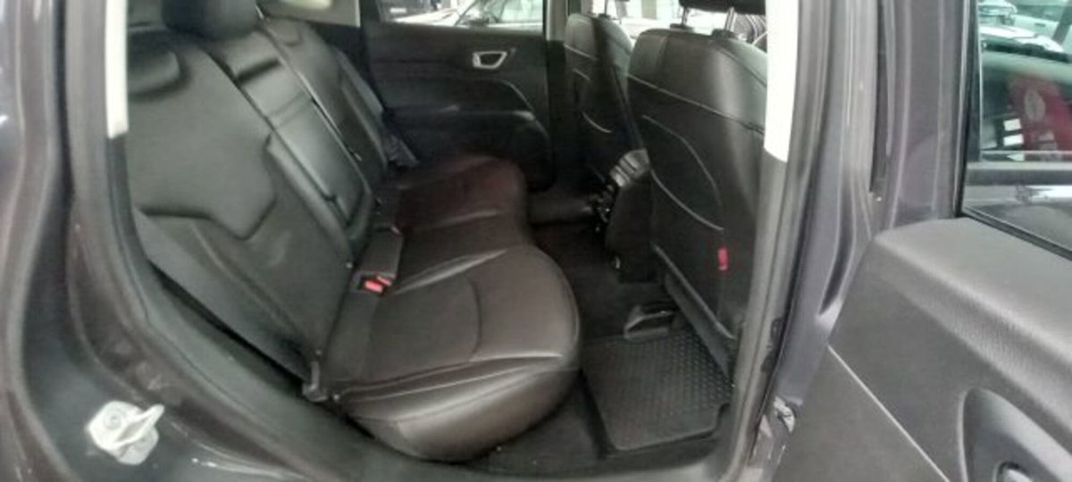 Jeep Compass 1.3 T4 240CV PHEV AT6 4xe Trailhawk (8)