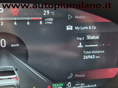 Lynk & Co 01 01 1.5 td phev (10)