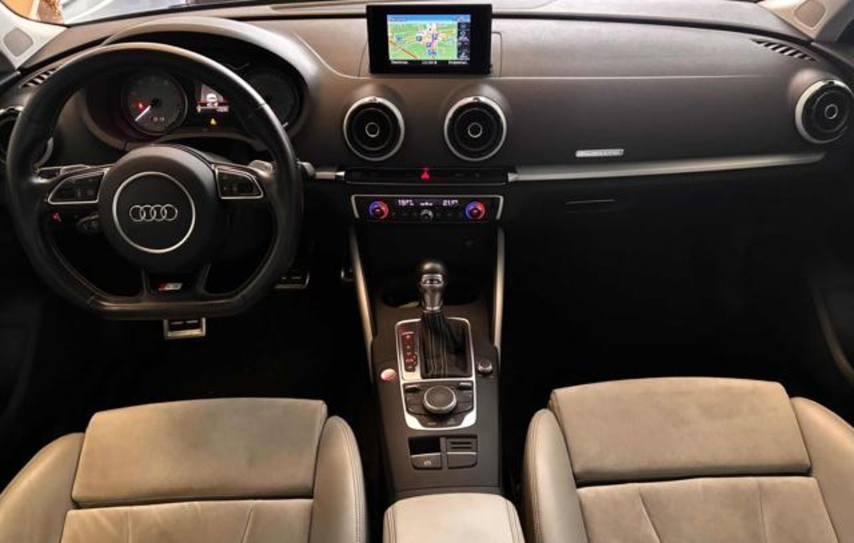 Audi S3 Sportback 2.0 TFSI quattro S tronic (16)
