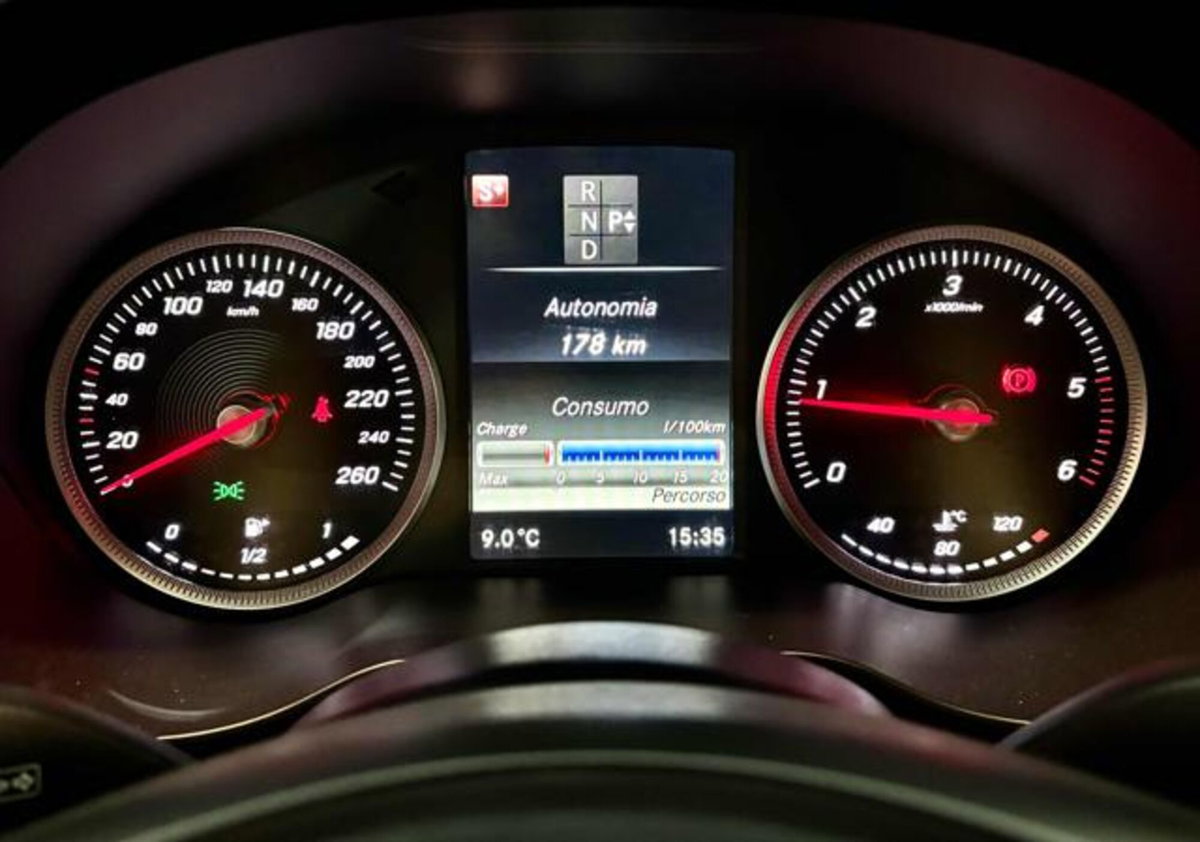 Mercedes-Benz Classe C Station Wagon 200 d Auto Executive (15)