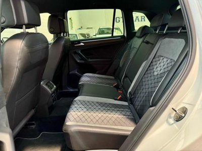 Volkswagen Tiguan 2.0 TDI 150 CV SCR DSG 4MOTION R-Line (15)