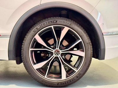 Volkswagen Tiguan 2.0 TDI 150 CV SCR DSG 4MOTION R-Line (20)