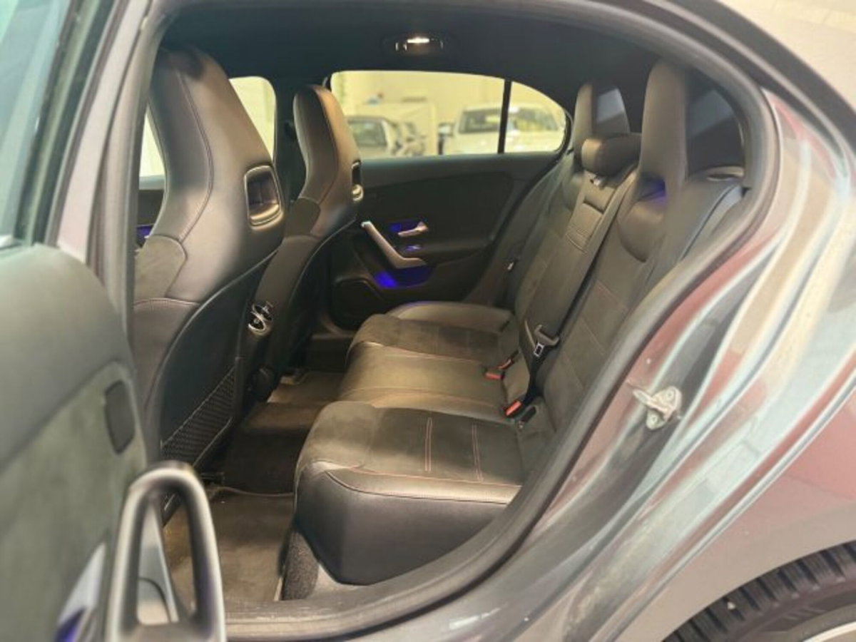 Mercedes-Benz Classe A Sedan 250 e Automatic EQ-Power 4p. Premium (11)