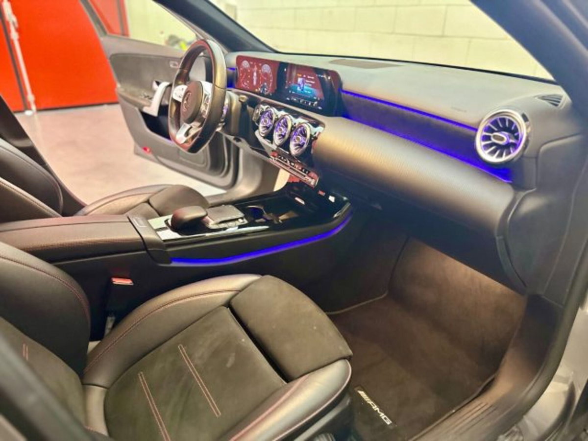 Mercedes-Benz Classe A Sedan 250 e Automatic EQ-Power 4p. Premium (13)