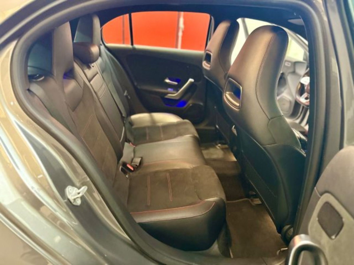 Mercedes-Benz Classe A Sedan 250 e Automatic EQ-Power 4p. Premium (17)