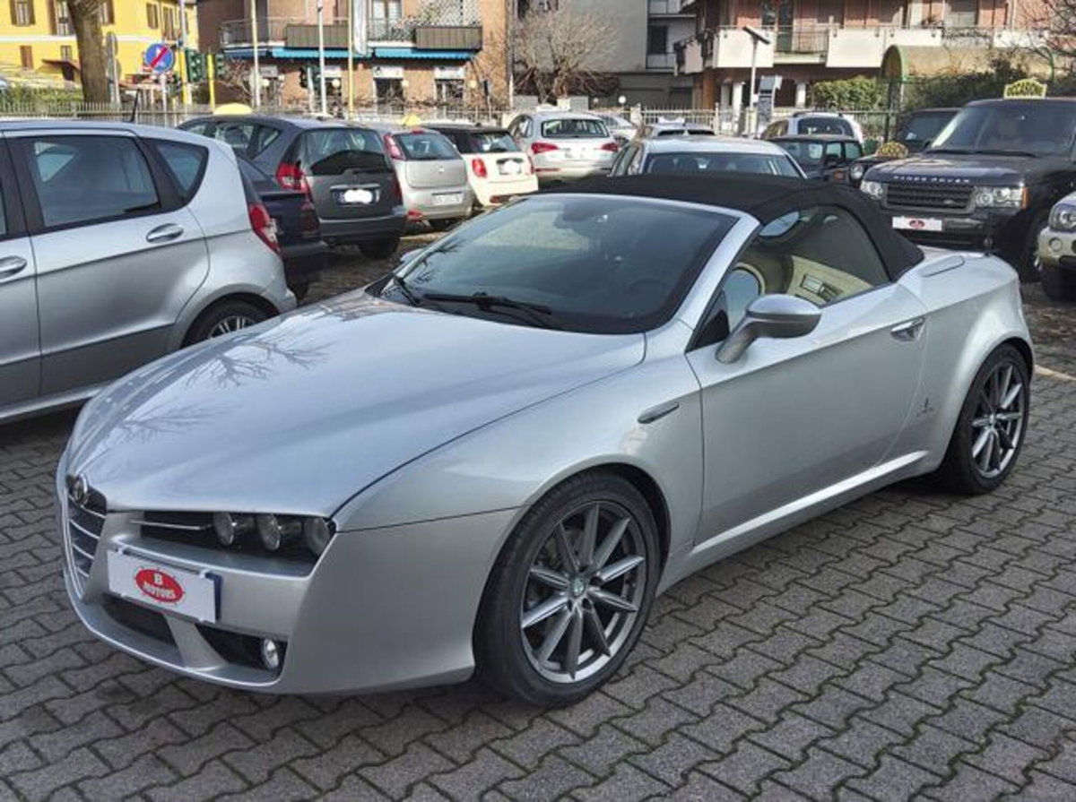 Alfa Romeo Spider 2.2 JTS (9)