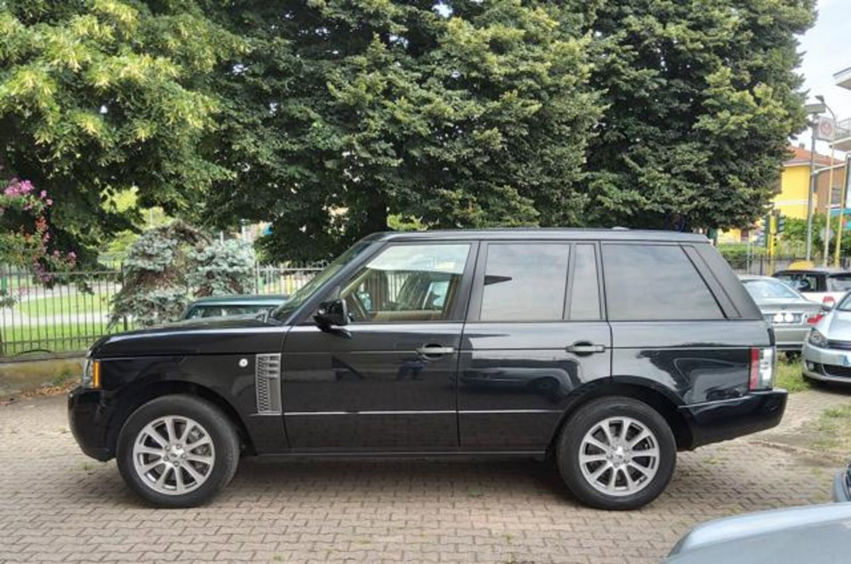 Land Rover Range Rover 4.4 TDV8 Autobiography (3)
