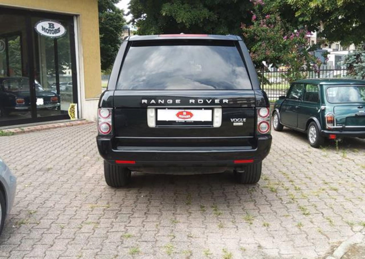 Land Rover Range Rover 4.4 TDV8 Autobiography (4)