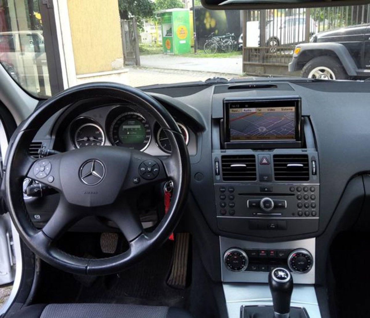 Mercedes-Benz Classe C Station Wagon 220 CDI Avantgarde (6)