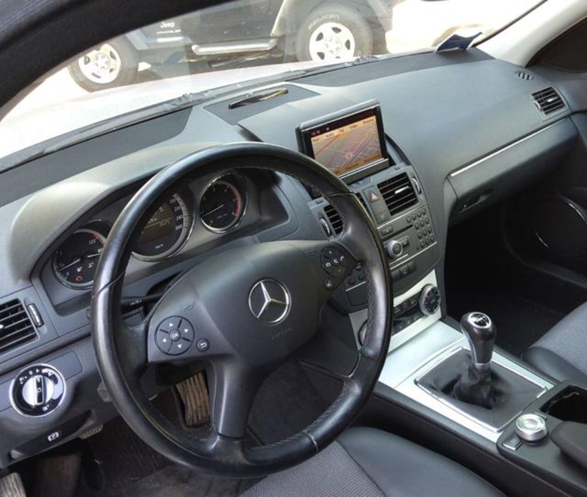 Mercedes-Benz Classe C Station Wagon 220 CDI Avantgarde (9)