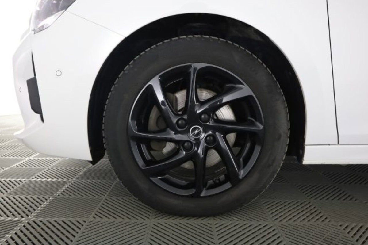 Opel Corsa 1.2 130 CV aut. GS Line (8)