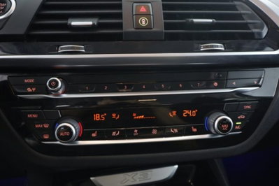 BMW X3 xDrive20d 48V Business Advantage (12)