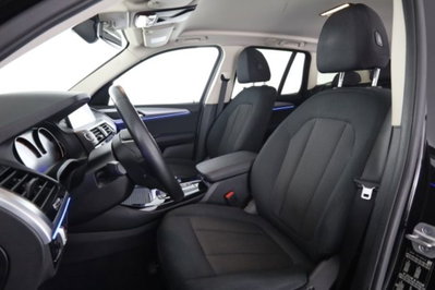 BMW X3 xDrive20d 48V Business Advantage (2)