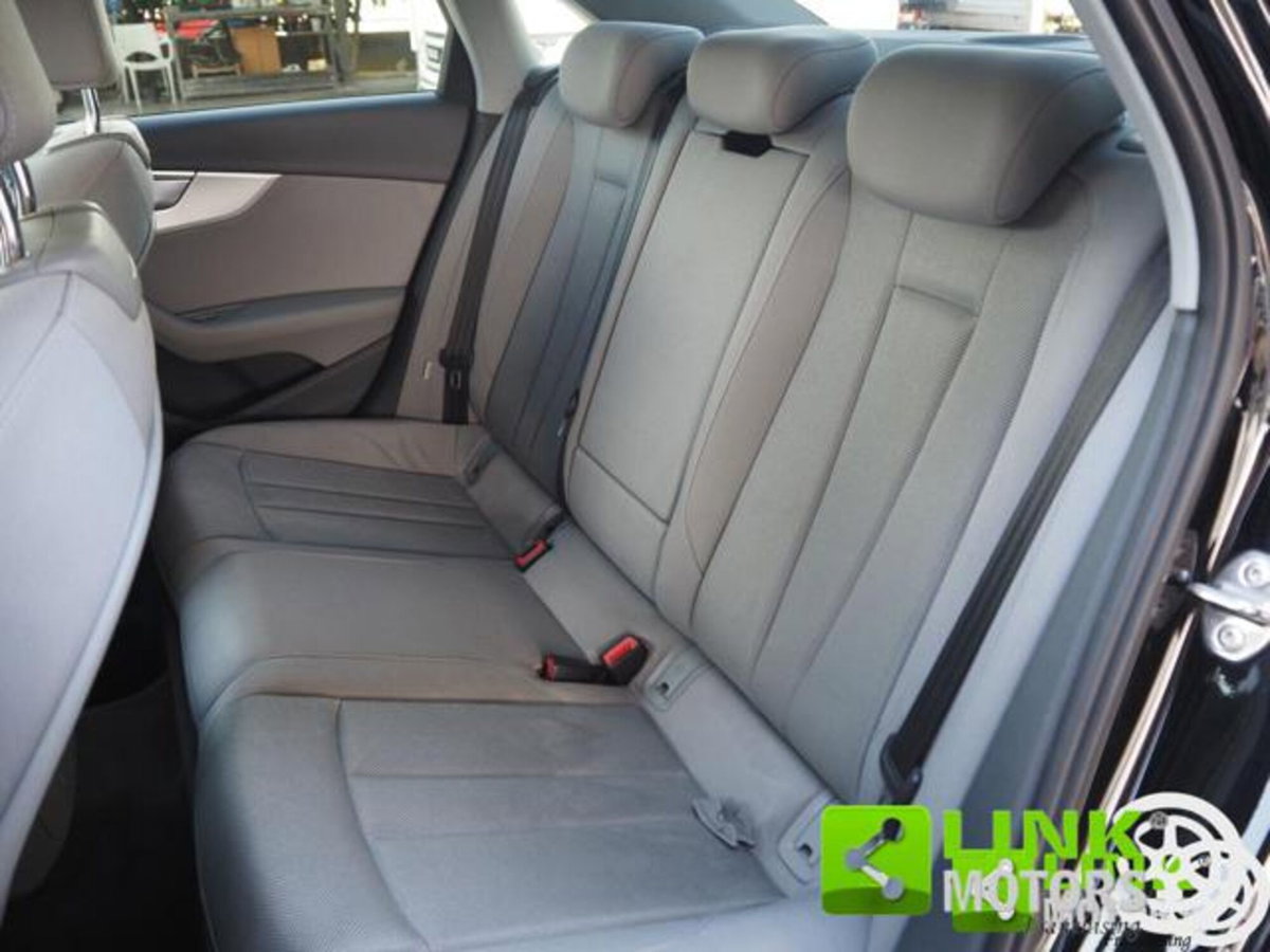 Audi A4 35 TDI S tronic S line edition (6)