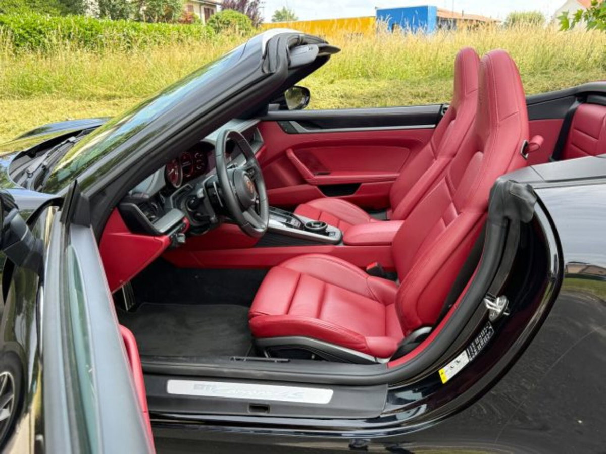 Porsche 911 Cabrio Cabrio 3.0 Carrera 4S (5)