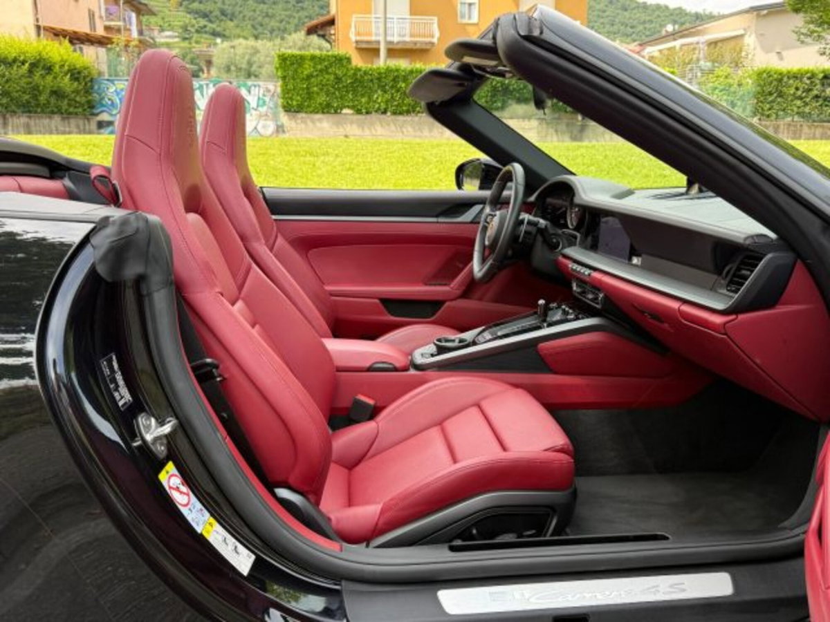 Porsche 911 Cabrio Cabrio 3.0 Carrera 4S (7)