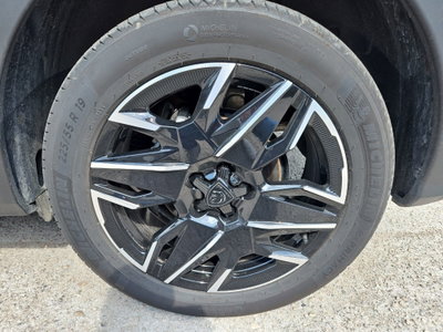 Peugeot 3008 73 kWh Allure 210cv (12)