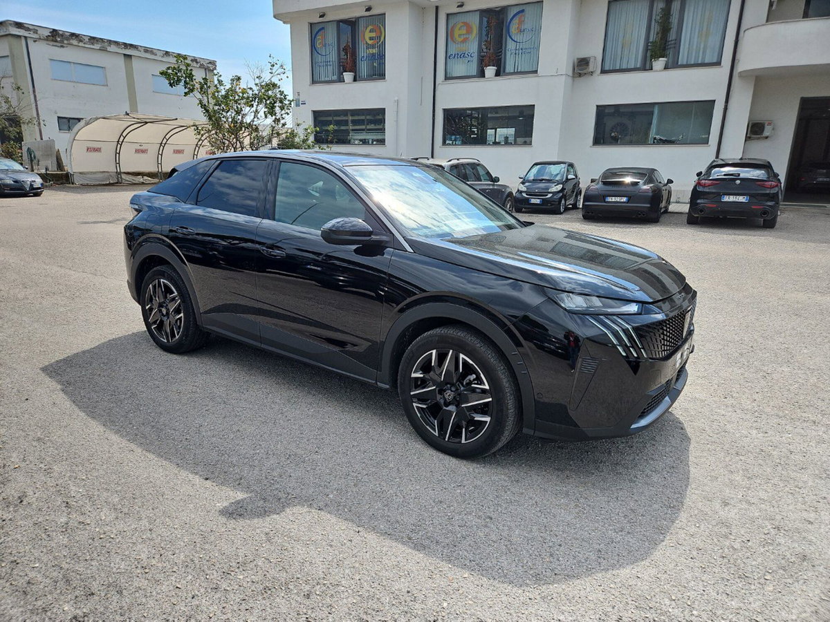 Peugeot 3008 73 kWh Allure 210cv (6)