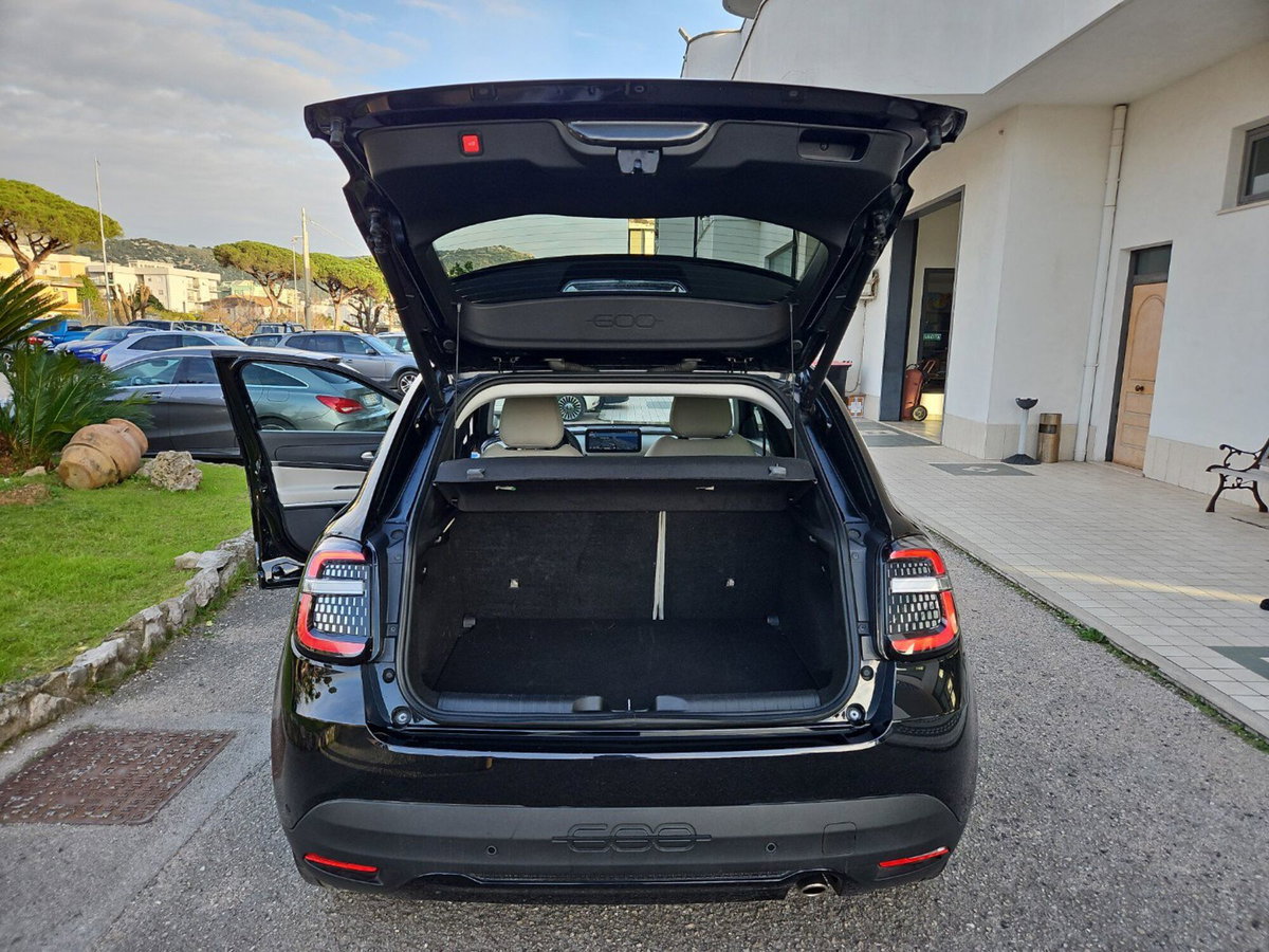 Fiat 600 1.2 Business 100cv (17)