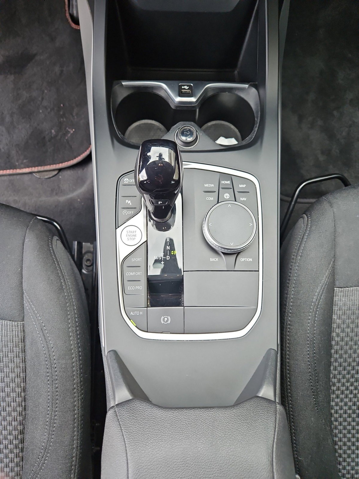 BMW Serie 1 116d Business Advantage (12)
