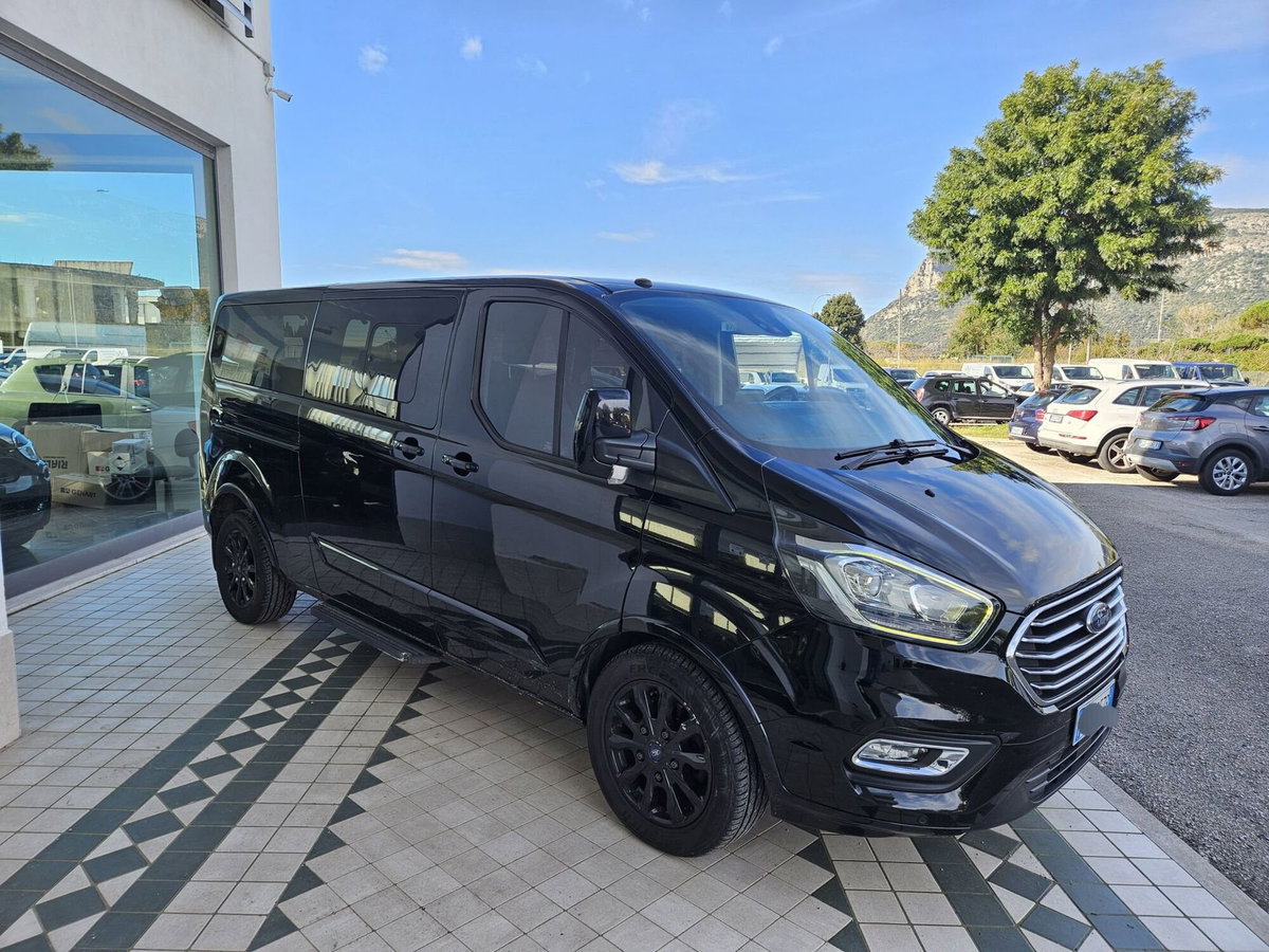 Ford Tourneo Custom 310 2.0 TDCi 170CV aut. PL Titanium (3)
