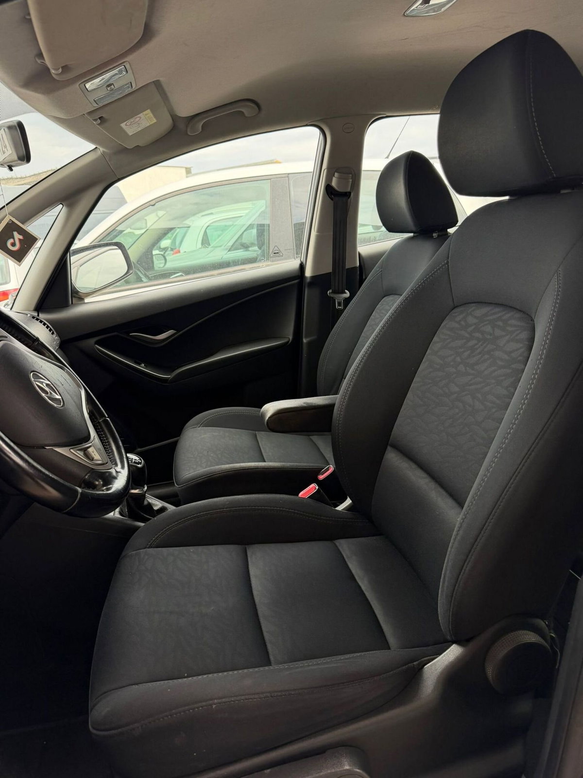 Hyundai ix20 1.4 90 CV XPossible (3)