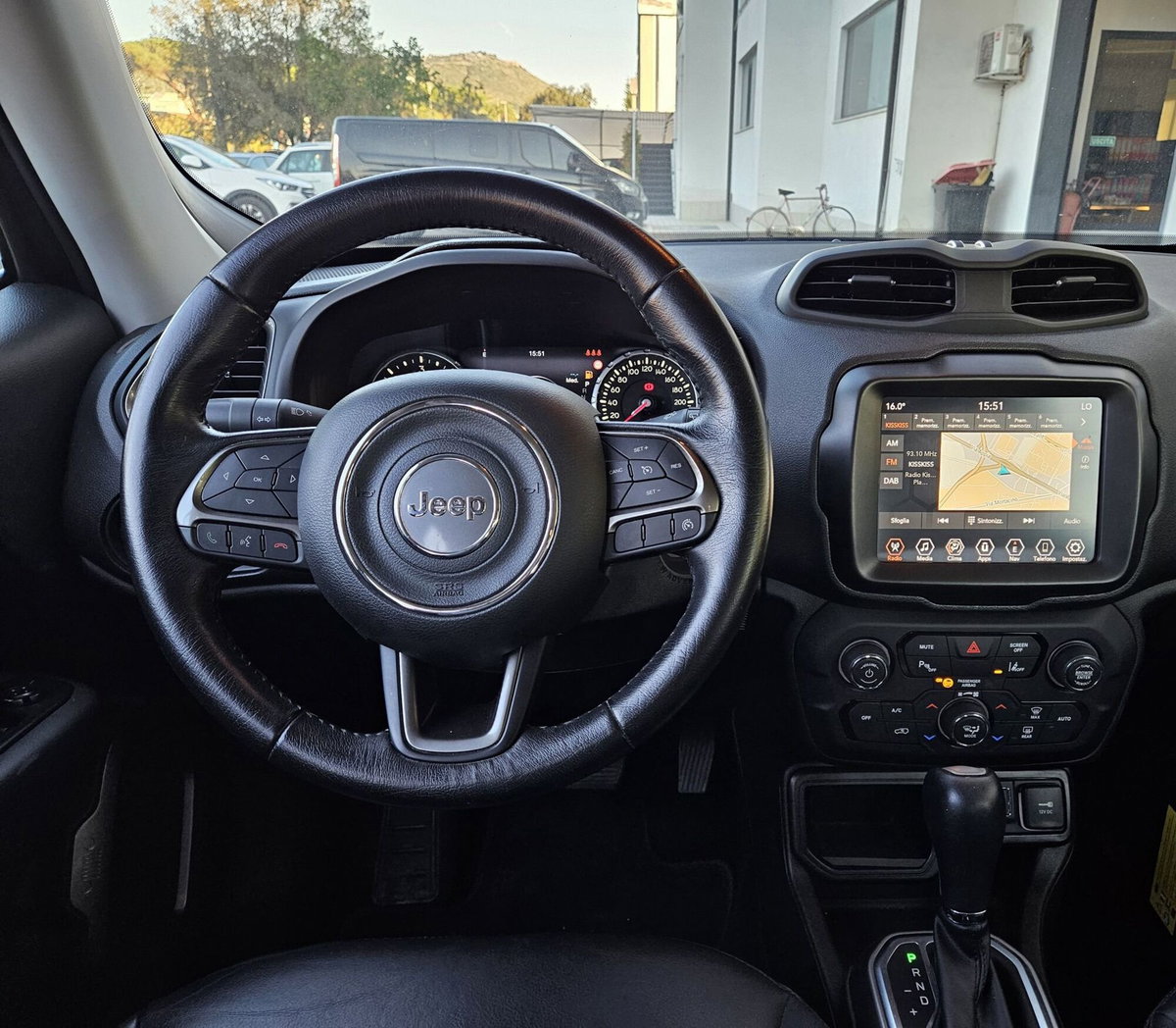 Jeep Renegade 1.6 Mjt DDCT 120 CV Limited (8)