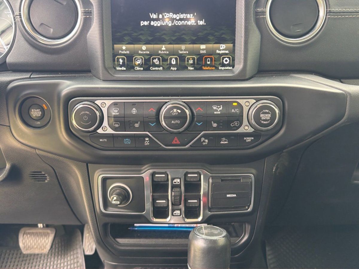 Jeep Wrangler Unlimited 2.0 PHEV ATX 4xe Sahara (13)