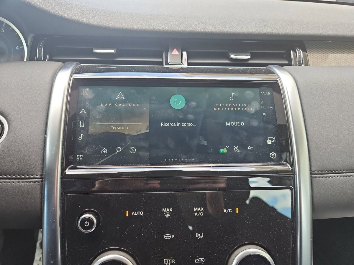 Land Rover Discovery Sport 2.0 eD4 163 CV 2WD R-Dynamic SE (11)