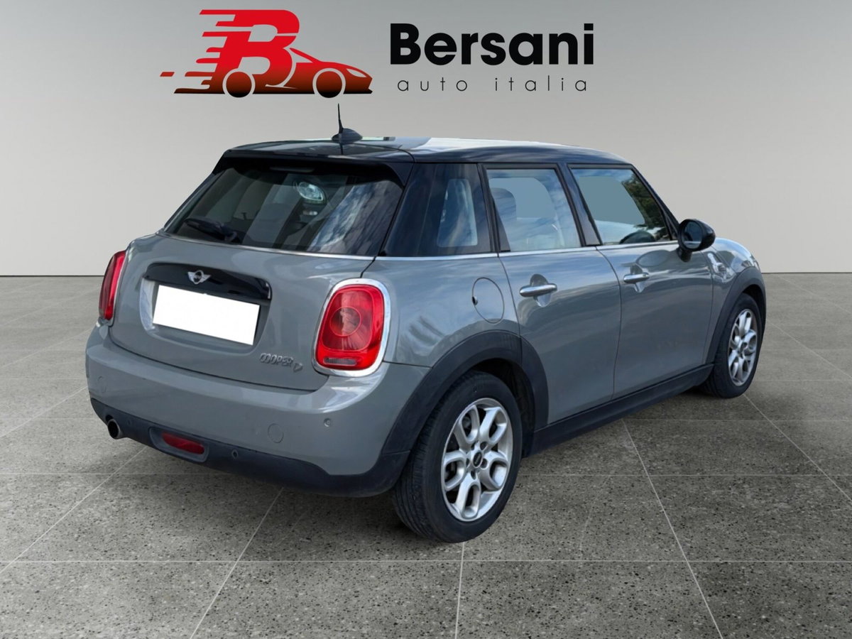 MINI Mini 1.5 Cooper D Business XL (13)