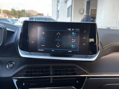 Peugeot 2008 BlueHDi 100 S&S GT Line (12)