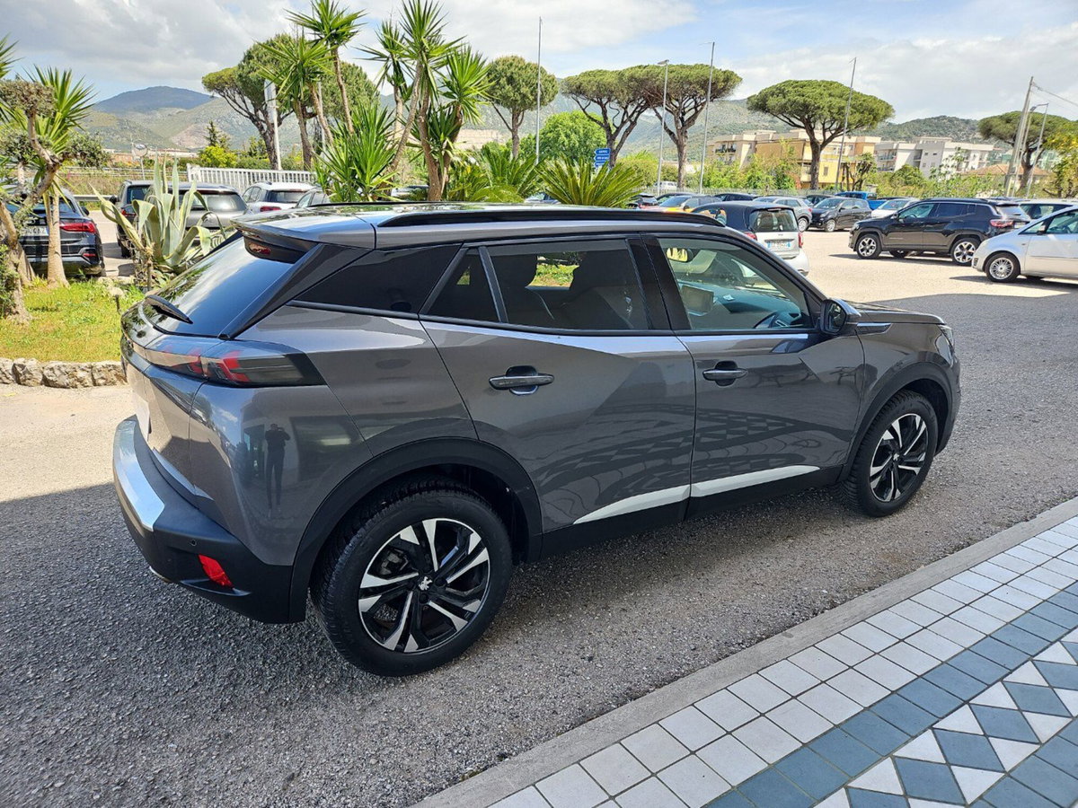 Peugeot 2008 BlueHDi 130 S&S EAT8 Allure Pack (4)