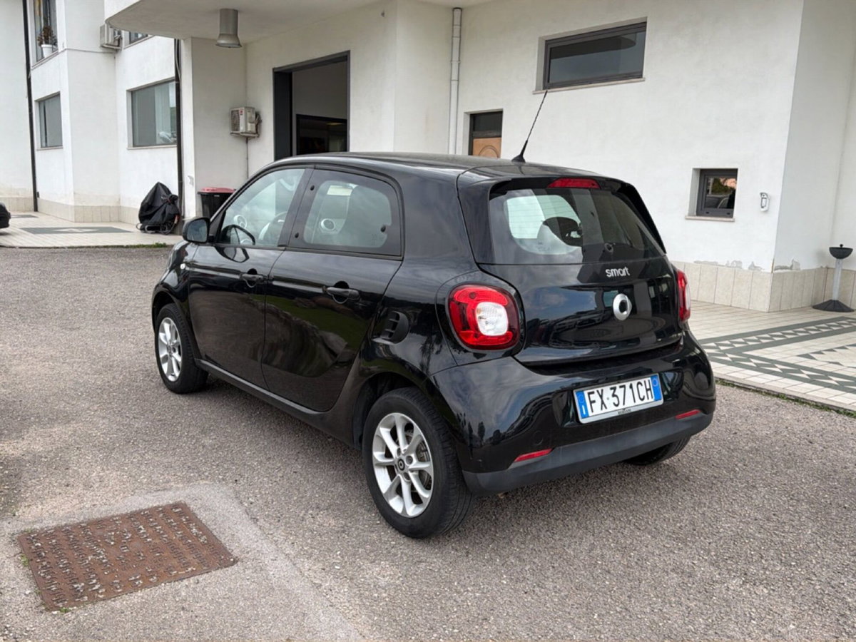smart forfour forfour 70 1.0 Brabus Syle (3)