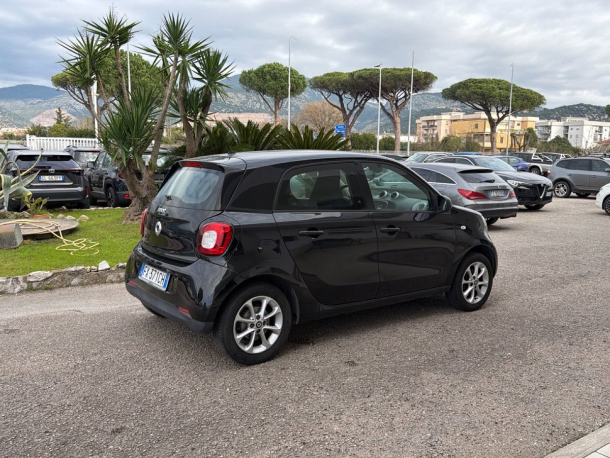 smart forfour forfour 70 1.0 Brabus Syle (6)