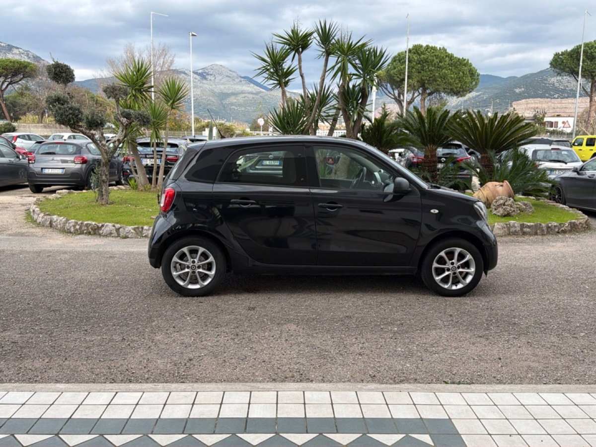 smart forfour forfour 70 1.0 Brabus Syle (7)